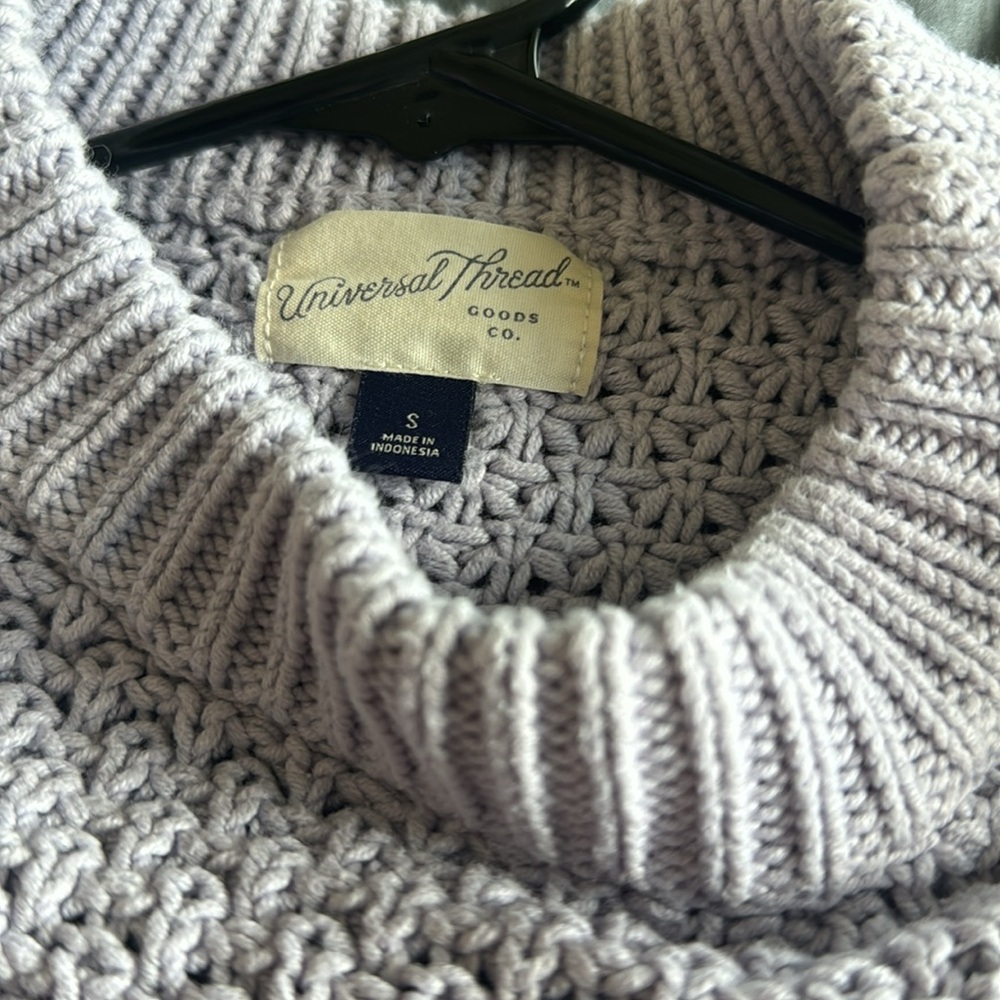 Target sweater - Picture 2 of 2